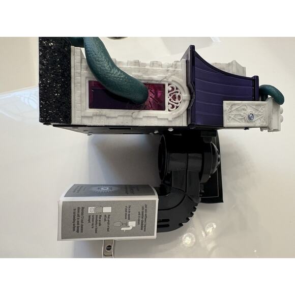 Bath Body Works Chateau Tri-Projector Wallflower Plug-In Unit NEW Halloween 2024 - Picture 9 of 9